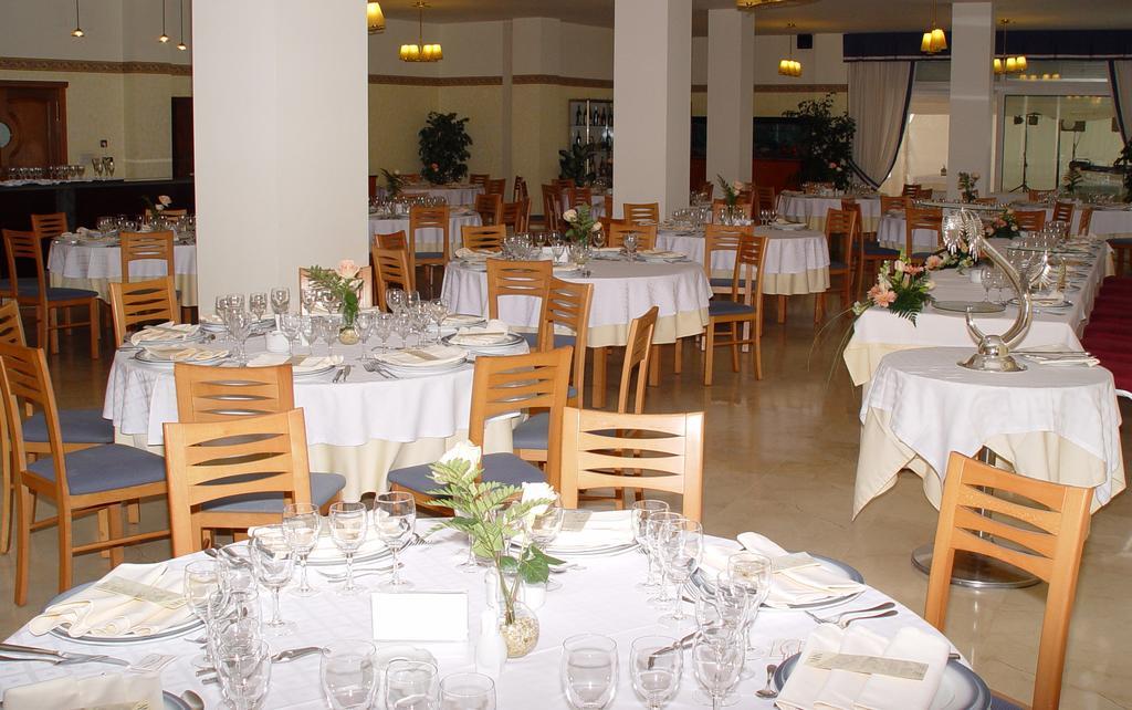 Hotel Spa Nanin Playa Sanxenxo Ngoại thất bức ảnh